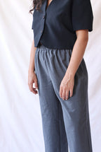 PANTALON GRIS À PETITS CARREAUX DE VICHY