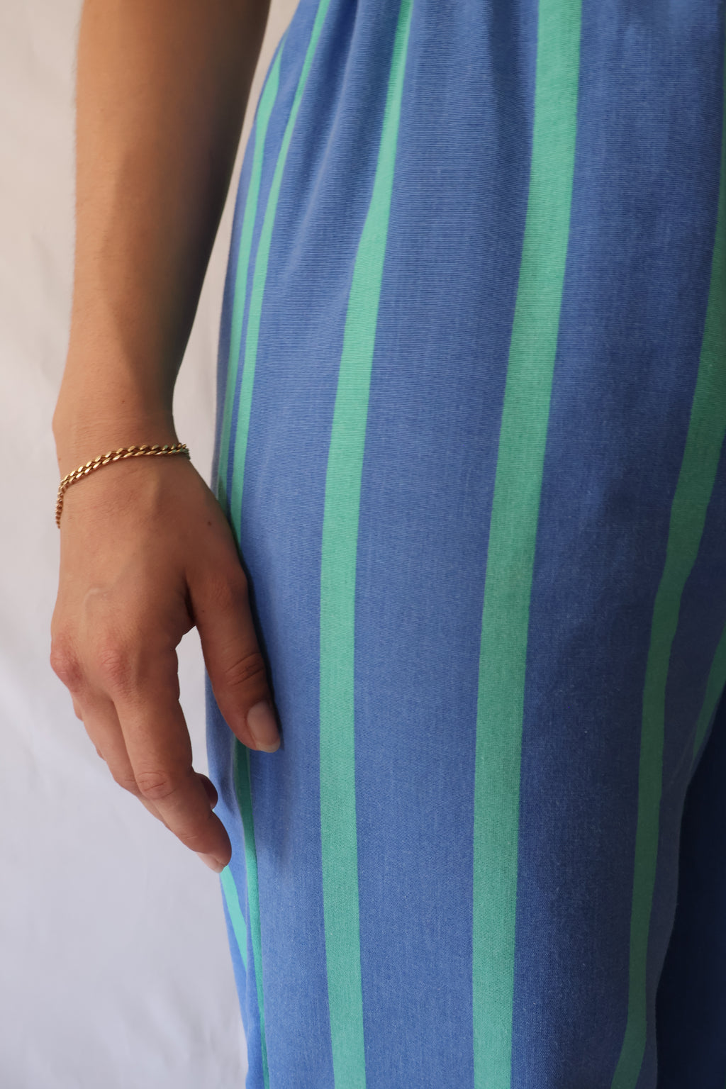 PANTALON RAYÉ BLEU ET VERT