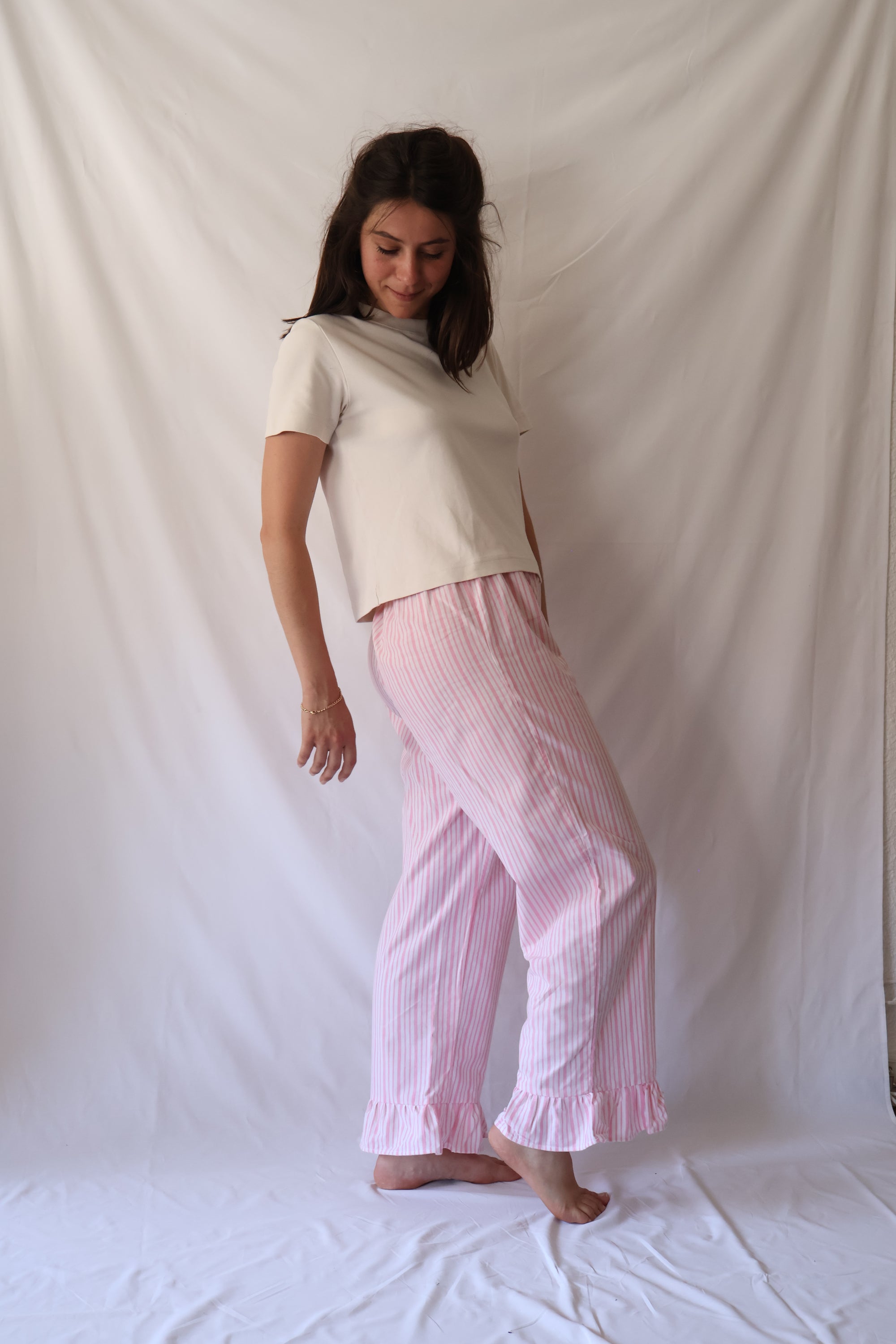 PANTALON RAYÉ ROSE ET BLANC - à volants